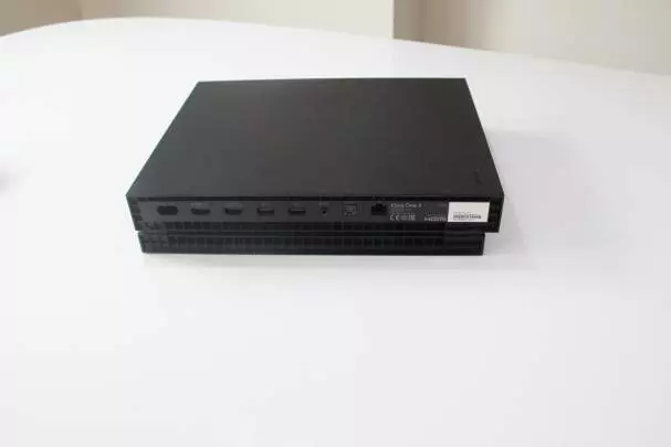 Xbox One X - Xbox One