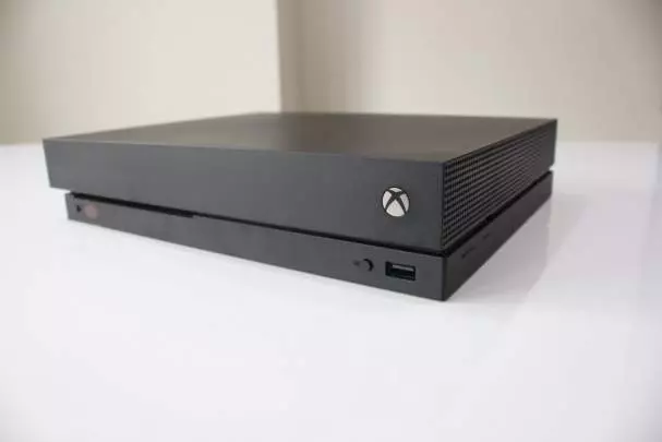 Xbox One X
