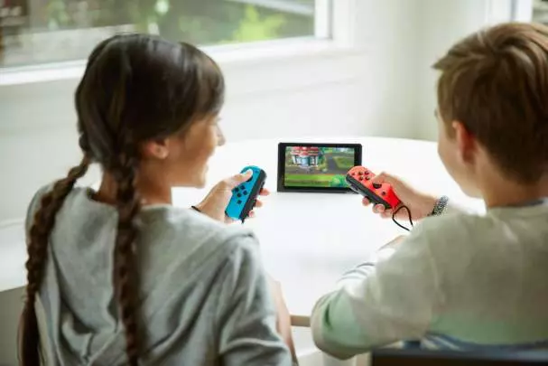 Pokémon Let's Go Pikachu / Eevee