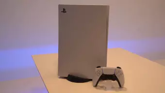 PS5 se muestra al fin en imágenes reales y surgen nuevos vídeos de sus primeros videojuegos