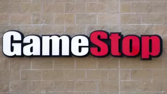 GameStop sigue sin acatar restricciones y es forzado a cerrar en Boston