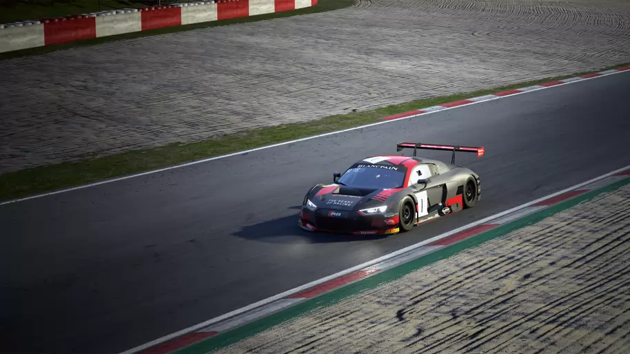 Assetto Corsa Competizione análisis