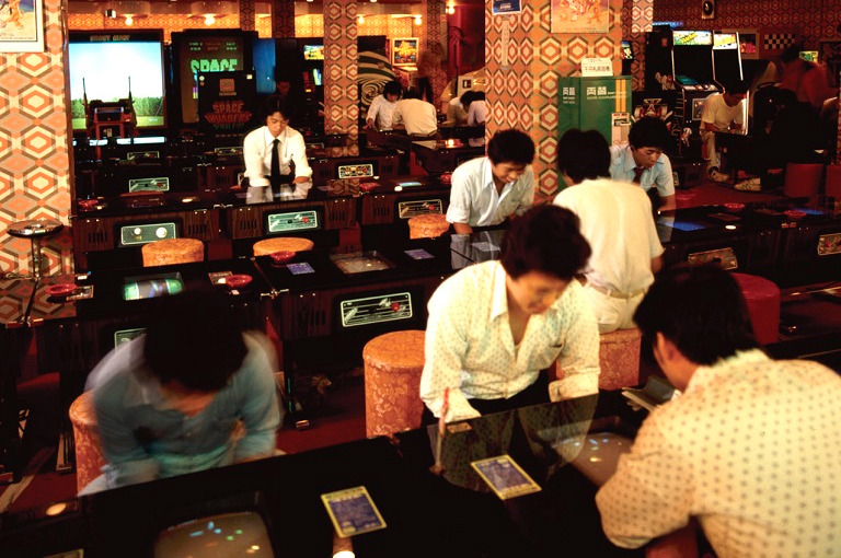 Invader House, salón recreativo dedicado a Space Invaders, en 1978. Foto: Taito. Invader House, salón recreativo dedicado a Space Invaders, en 1978. Foto: Taito.