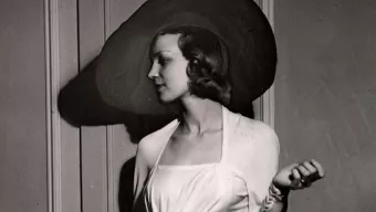 Descubren un curioso detalle de Lady Dimitrescu de Resident Evil 8: ¿Está inspirada en una foto de 1938?