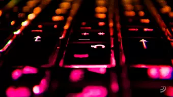 Nuestros teclados favoritos para jugar este 2021 por menos de 50 euros