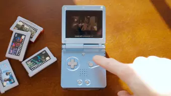 Christopher Nolan quiere que veas Tenet en un cine, y este usuario lo hace en Game Boy Advance