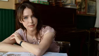 Stefanie Joosten actuará en Vengeance is Mine y Wanted: Dead, pero desconocemos sus papeles