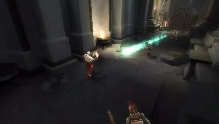 God of War Chains of Olympus - PSP