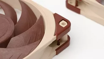 Noctua lanza su ventilador NF-A12x25: es feo, pero rinde mejor que ninguno
