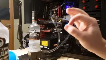 El mejor refrigerante para ordenadores es… ¿Vodka?