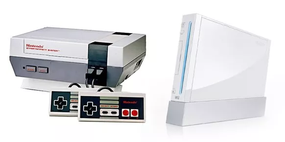 Para Sakamoto, las consolas NES (1986) y Wii (2006), a pesar de la distancia temporal que las separa, poseen grandes similitudes que van más allá de su éxito, y es que ambas han conseguido expandir el mercado.