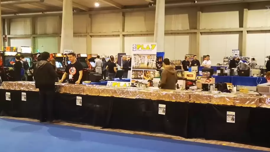 ¿Cómo batallar contra las tendencias de la industria que dejan a las tiendas fuera del pastel? Mirar al pasado es una opción.