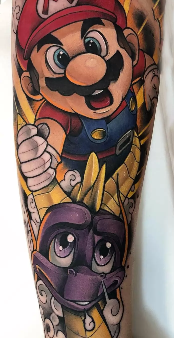 Mucho más que tatuajes de videojuegos. Tinta y bits inyectados en la piel