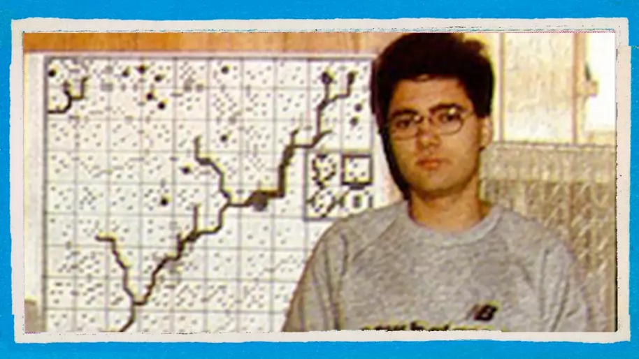 En la imagen, Victor posando en la Mansión Dinamic para los álbumes familiares. Todas las fotografías del artículo y algunos de los materiales han sido cedidos por la familia Ruiz para la elaboración de este reportaje.