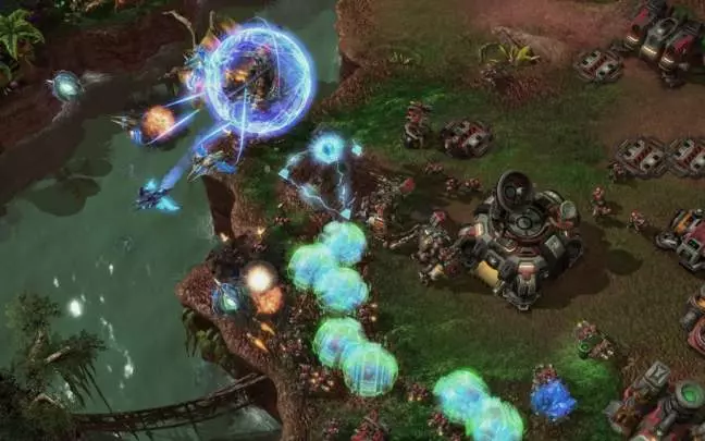 StarCraft 2 Heart of the Swarm