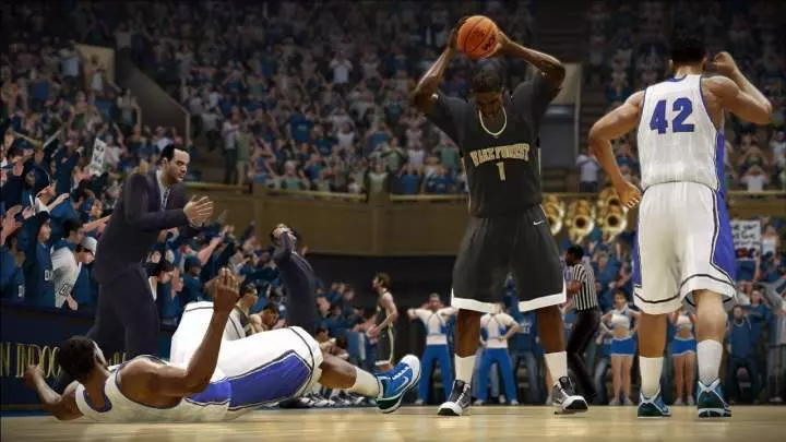 NCAA Basketball 10 - PS3