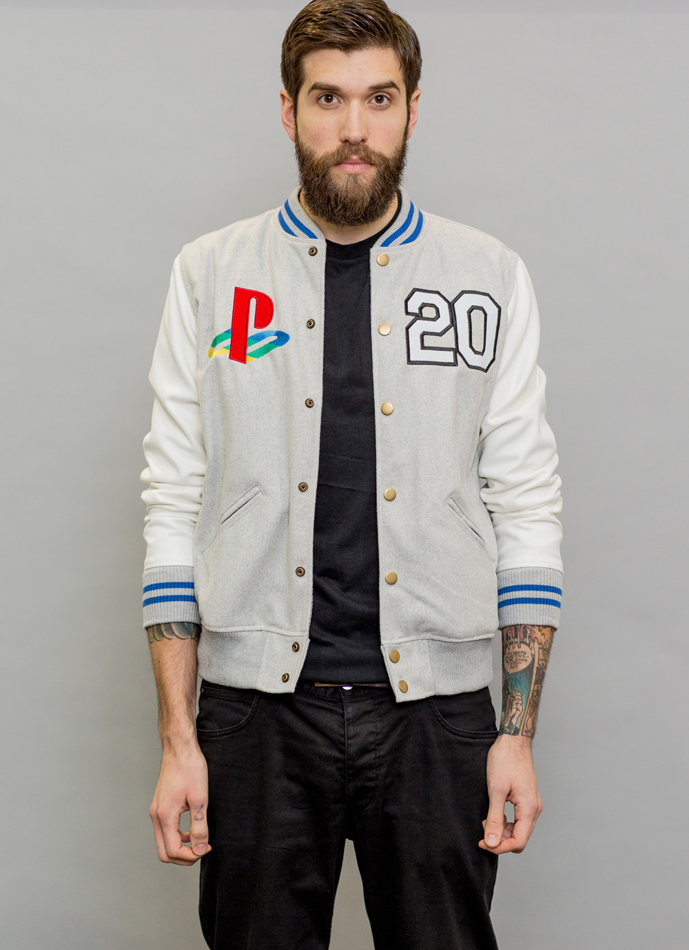 Ropa y complementos para celebrar el 20º aniversario de PSX