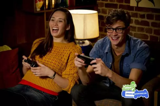LittleBigPlanet 2 - Cross Controller