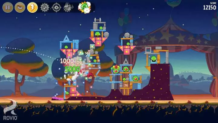 Angry Birds Seasons - iOS